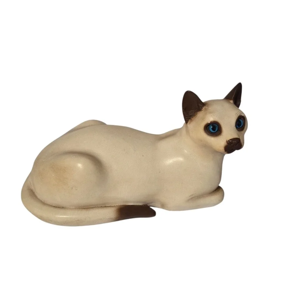 Universal Statuary Siamese Cat Vintage Figurine Statue‎ Glass Eyes Vintage 1983
